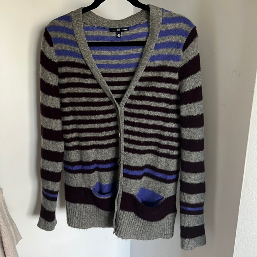Gap cardigan
